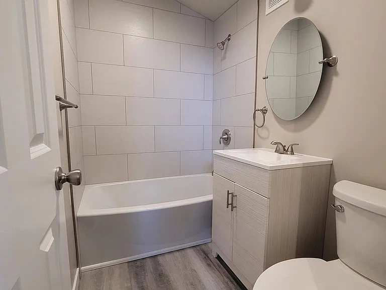 3501 Albion Pl N #5 — Photo 2