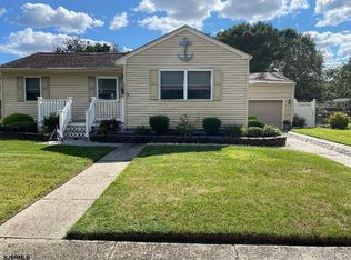 210 Ridgewood Dr, Northfield, NJ 08225
