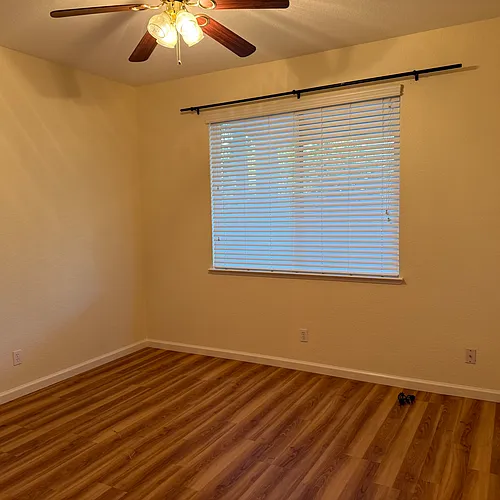 1909 Sagebrush Way Photo 1