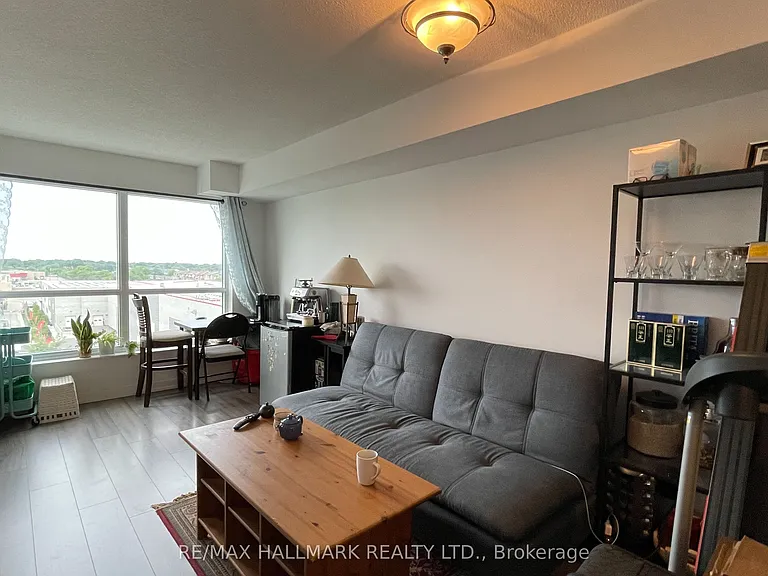 8 Trent Ave #615 — Photo 2