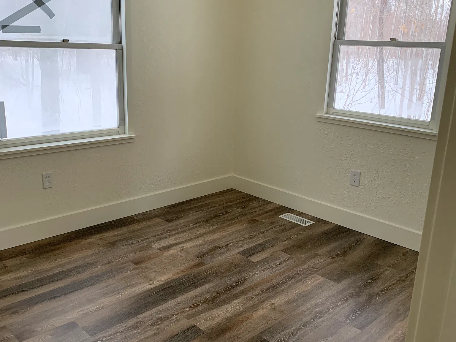 3 bed, 1080 sqft, $1,895 — Photo 4