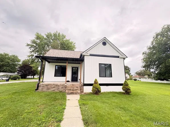 200 W 7th North St, Mount Olive, IL 62069