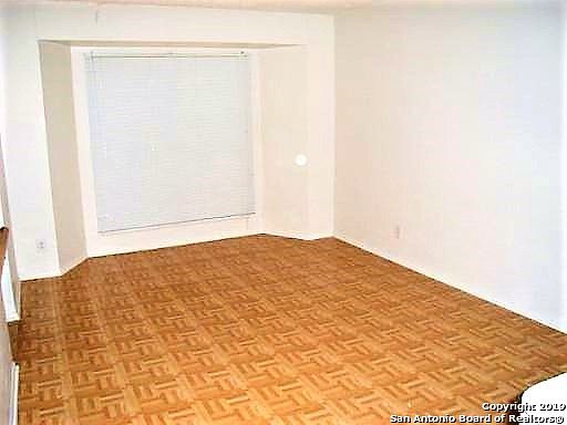 3rd image of 2715 Northland Dr