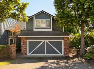 2090 Sunray Cir, West Linn, OR