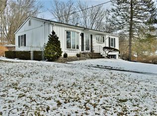 83 Wickham Dr, Warwick, NY 10990