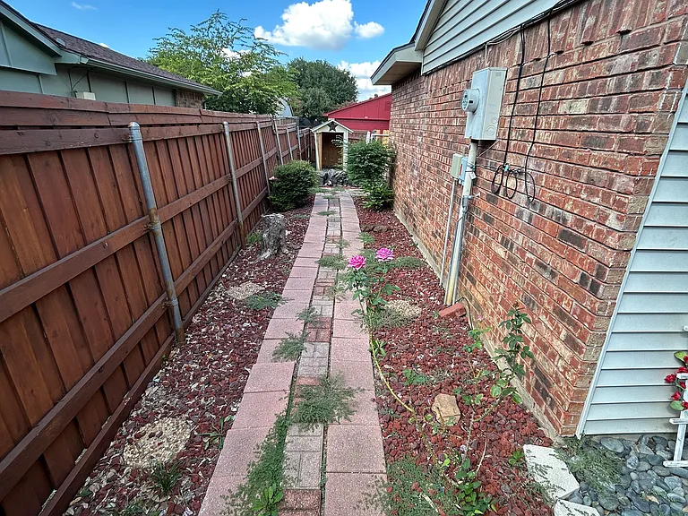4908 Wagner Dr — Photo 5