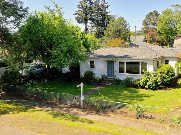 52709 NE 3rd St, Scappoose, OR 97056