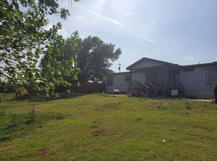 24342 E 990th Rd, Weatherford, OK 73096