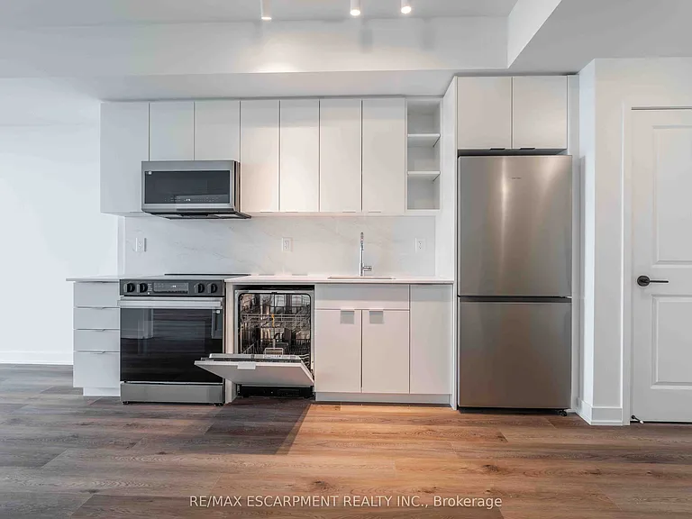 2075 Lakeshore Rd #707 — Photo 11