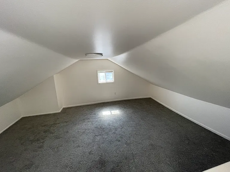2516 Josephine St — Photo 22