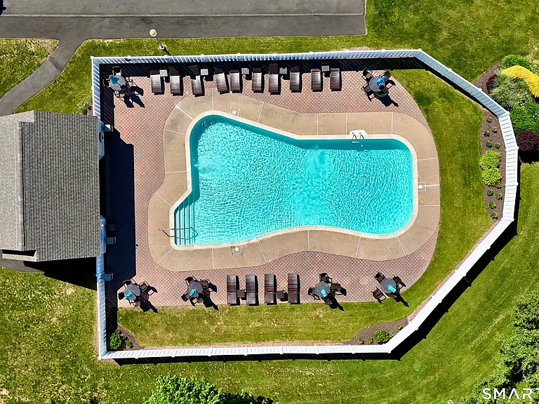 6 Cypress Ln #2 — Photo 38