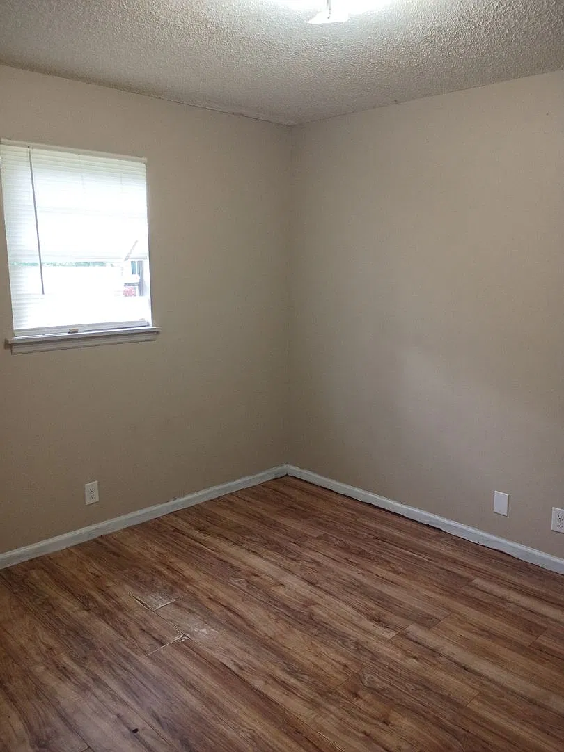 508 Mitchell Avenue — Photo 3