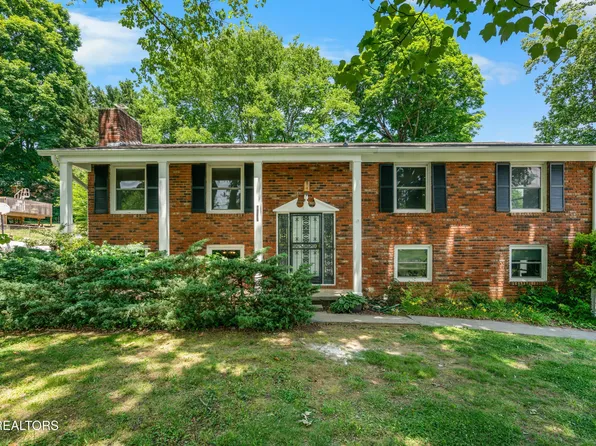 4201 Pleasantwood Dr, Knoxville, TN 37921