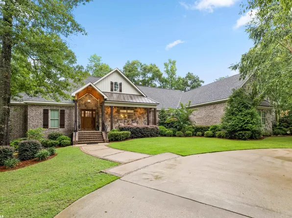 3010 Richmond Dr, Mobile, AL 36695