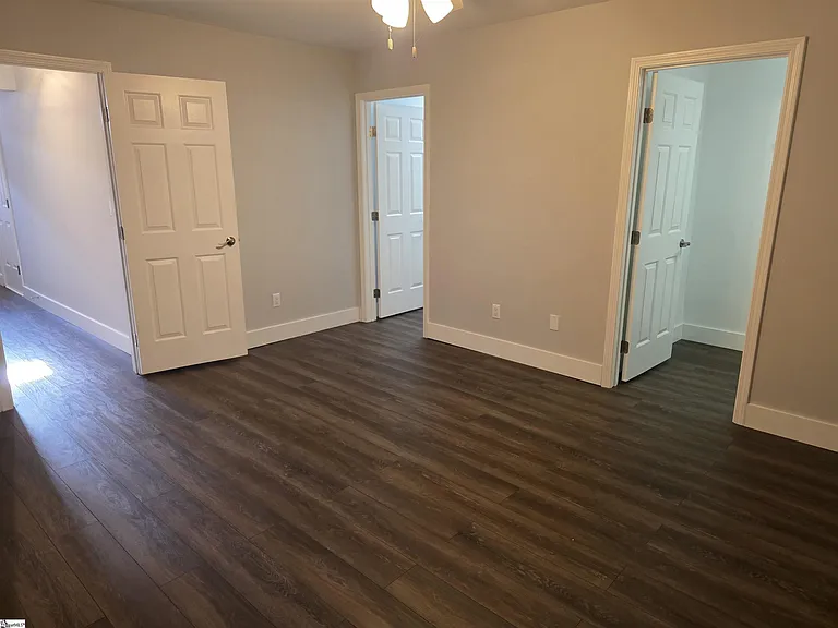 226 Cambria Ct — Photo 3