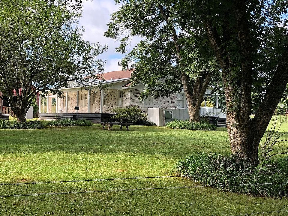 2nd image of 94 Armour Rd