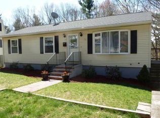 22 Westview Rd, Worcester, MA 01602