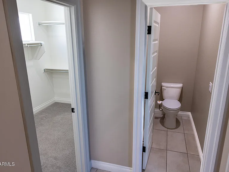 2462 E Lovebird Ln — Photo 34