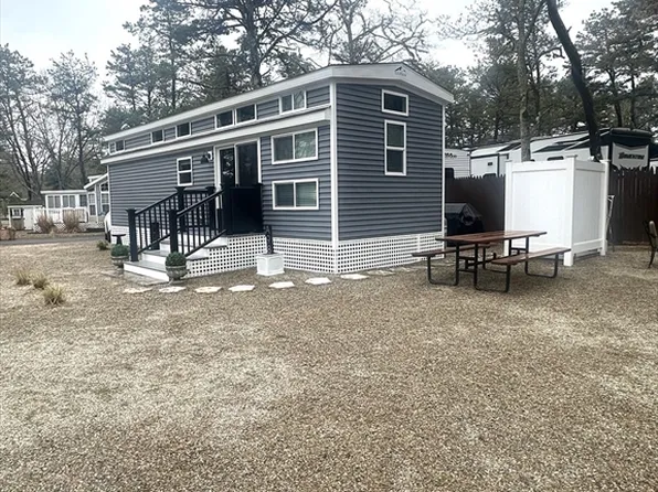 310 Old Chatham Rd #98A, South Dennis, MA 02660