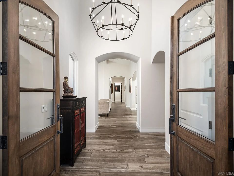 1st image of 6152 Camino Selva