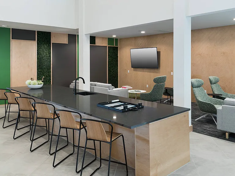 Jada Legacy Central Apartments — Photo 17