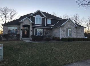 5543 Star Flower Dr, Haslett, MI 48840