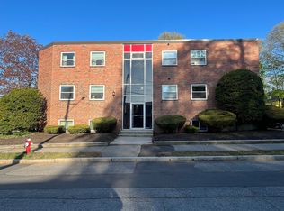 101 Walker St APT B3, Newton, MA 02460