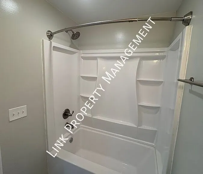 123 Sequoia Dr #A — Photo 27