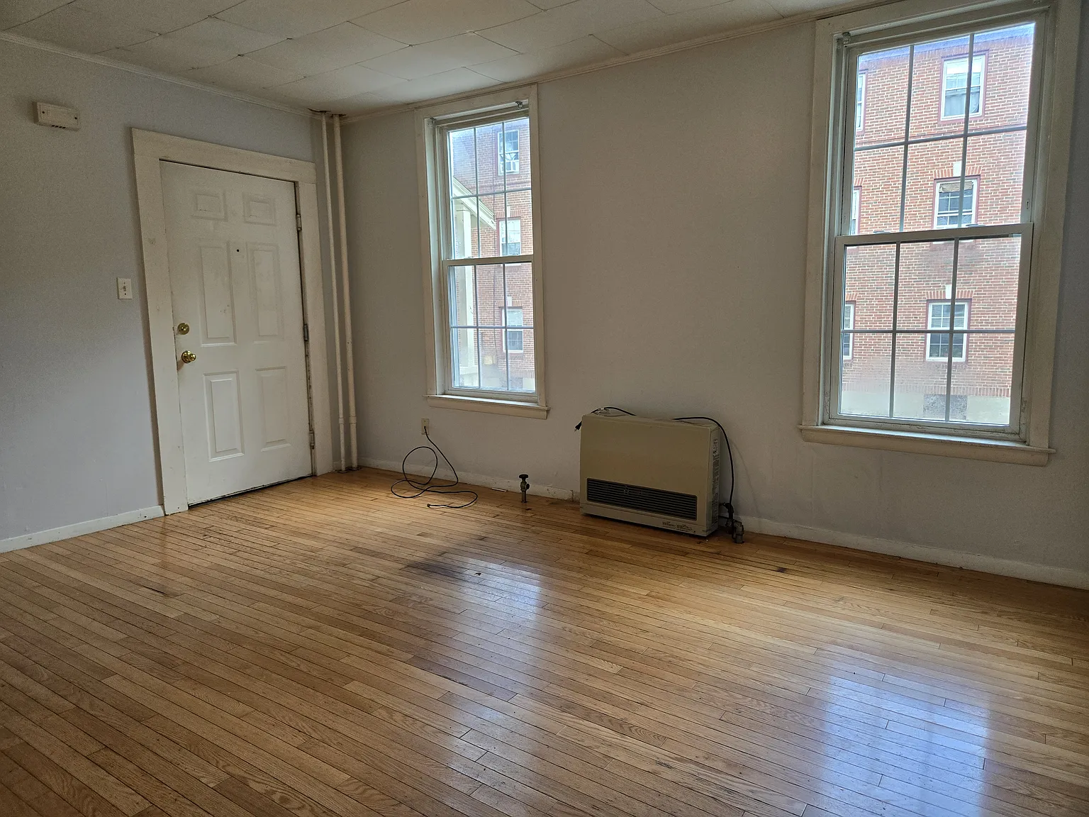 1 bed, 460 sqft, $1,715 — Photo 2