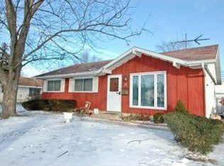 11 S Oltendorf Rd, Streamwood, IL 60107