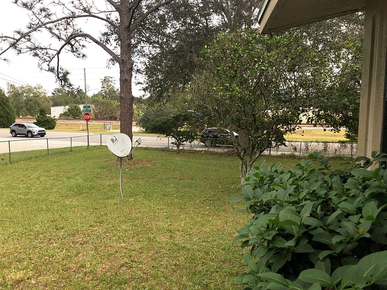 217 Acorn Dr — Photo 30
