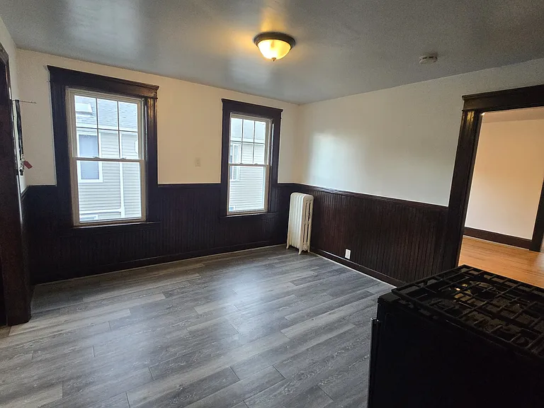 36-38 Fairfield St #2 — Photo 13