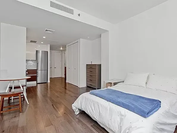 1135 45th Ave APT 1A, Long Island City, NY 11101