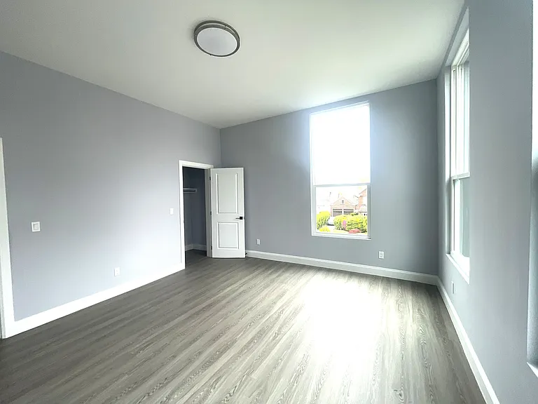 222 Primrose Ave #2 — Photo 8