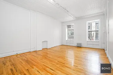 Rented by Bond New York