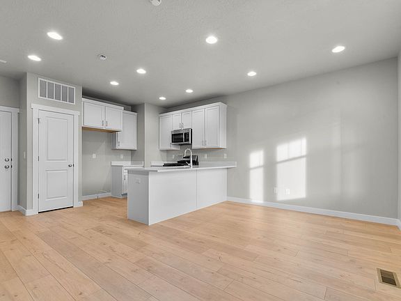 5th image of 7806 W Alta Ln