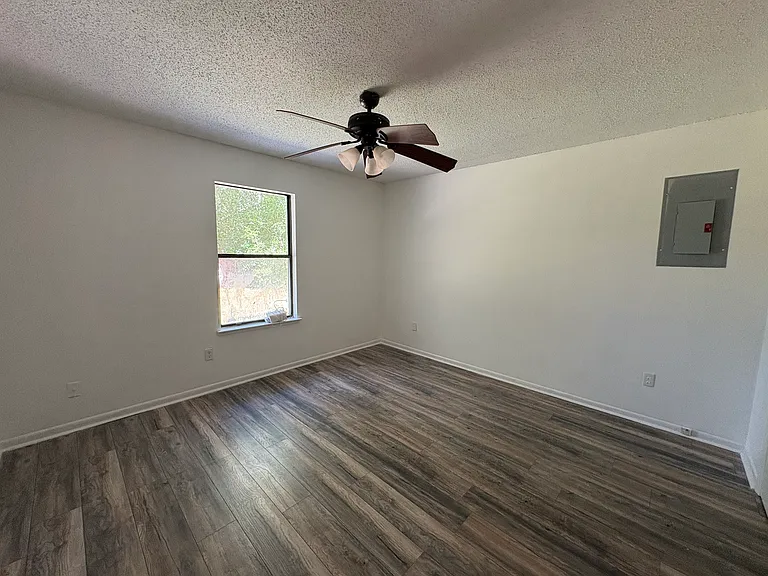 1312 State Highway 20 E — Photo 15