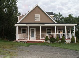 75 Johnny Cake Hill Rd, Petersburgh, NY 12138