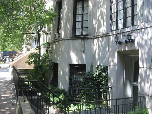 Rented by CNYC Apartments | media 21