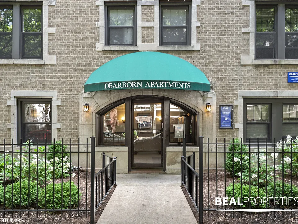 1347 North Dearborn Street