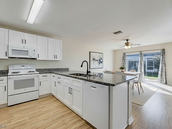 3rd image of 5304 Glenlivet Rd