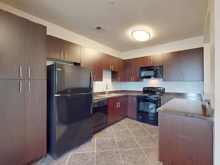The Vintage Lofts at West End — Photo 66