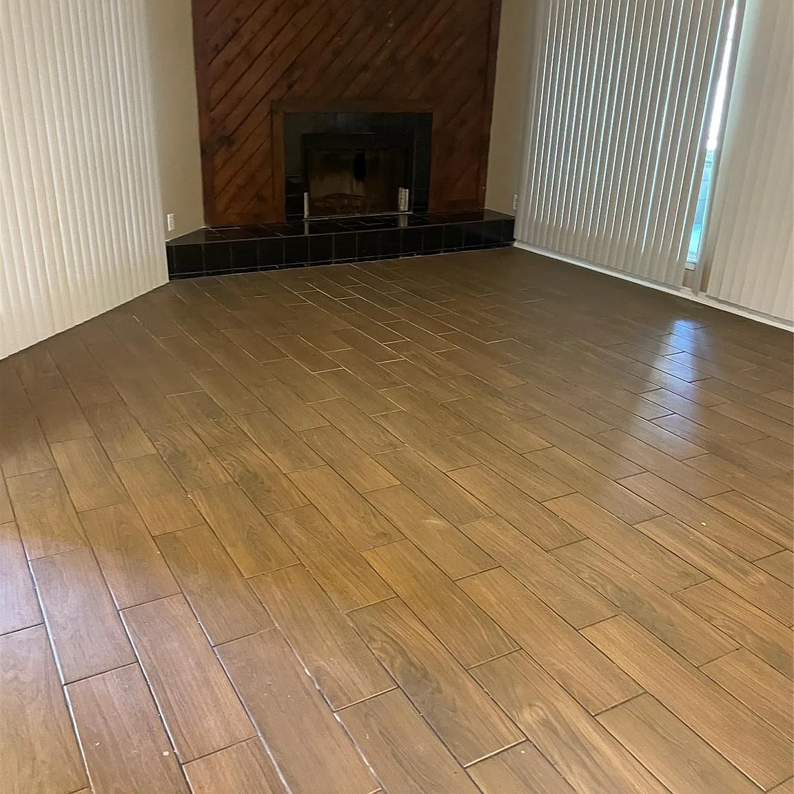 3 bed, 2.0 bath, 1990 sqft, $2,000 — Photo 3