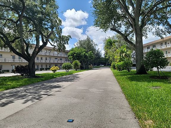 4th image of 3405 NW 48th Ave APT 610