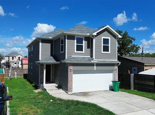 126 Egret Canal N, Baytown, TX 77523