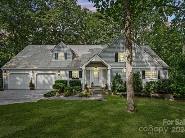 110 Bridlewood Trl, Mills River, NC 28759