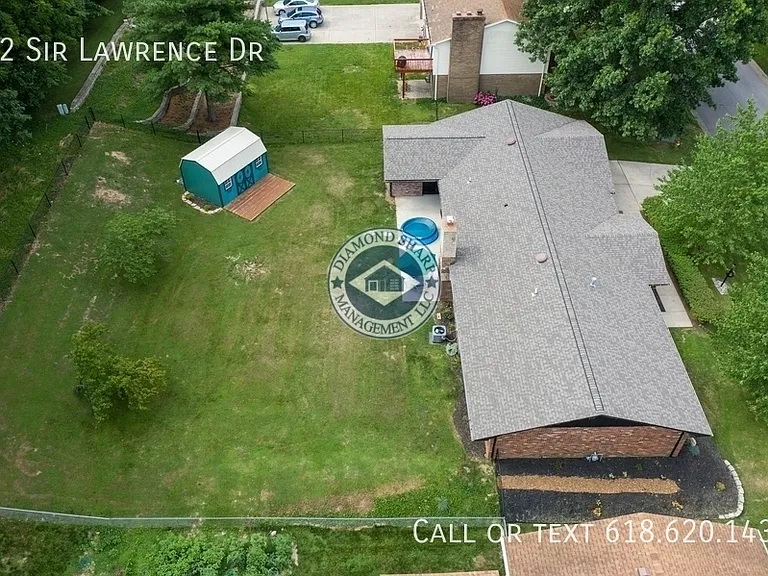 22 Sir Lawrence Dr — Photo 18