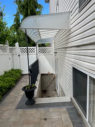 Wycliff Ln Photo 1