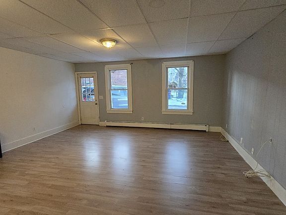 4th image of 65 Windermere Ave #1