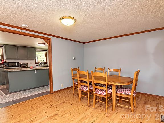 5th image of 445 Old Caroleen Rd